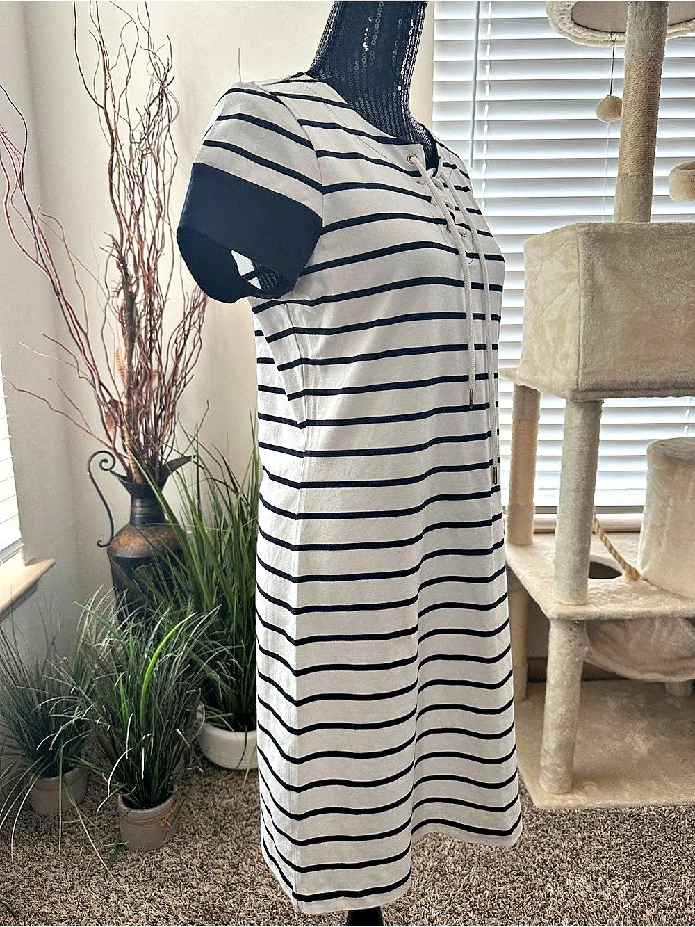 Tommy Hilfiger Short Sleeve Mini Dress in White & Black